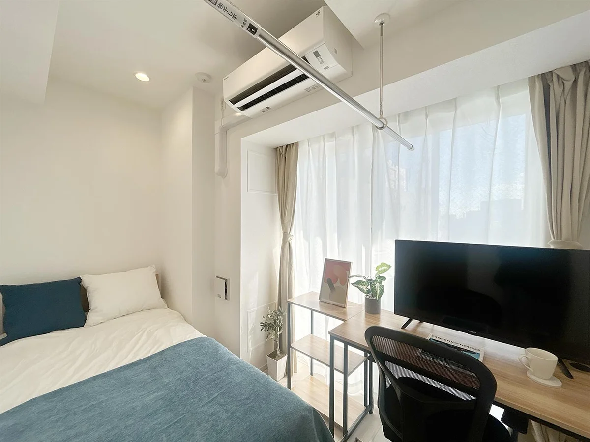 写真はイメージです。ラグなどの室内装飾はございません。