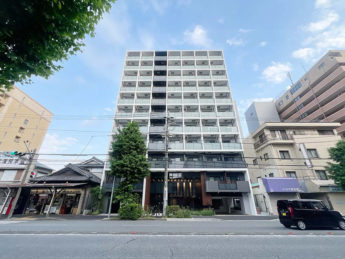 写真はイメージです。ラグなどの室内装飾はございません。