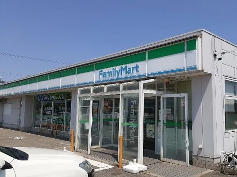 ファミリーマート富山羽根店まで800m