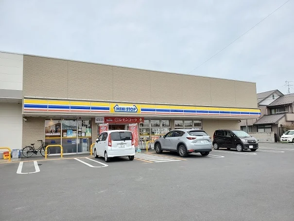 ミニストップ船岡中央店まで750m