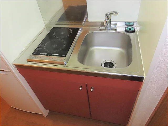 2口の電気コンロまたはIHコンロとなります