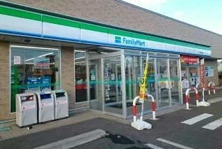 ファミリーマート十和田元町東店まで770m