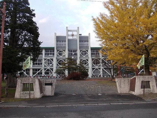 長沼中央小学校まで850m