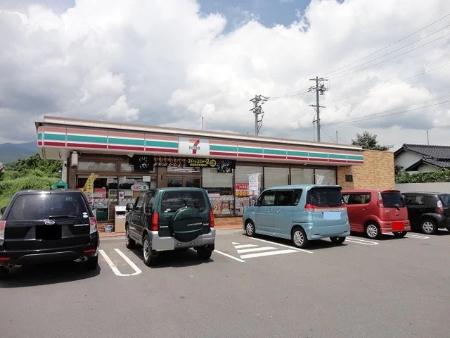セブンイレブン東部加沢店まで550m