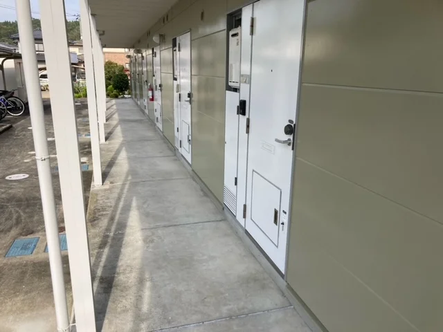 1F通路部分
