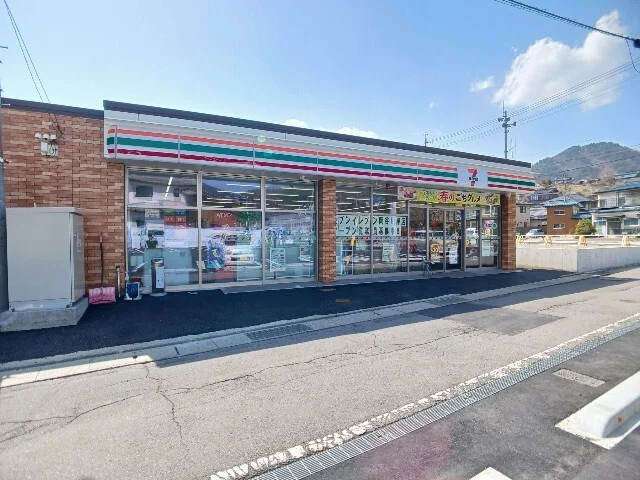 セブンイレブン　岡谷川岸店まで1500m