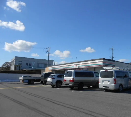 セブンイレブン愛荘町市店様まで550m