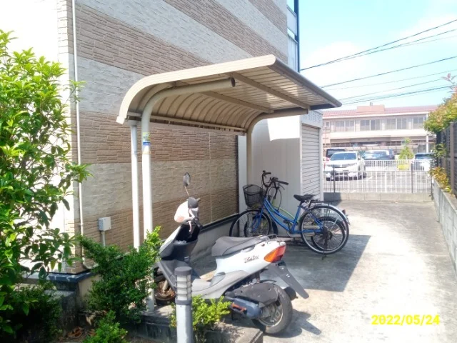 屋根付き駐輪場