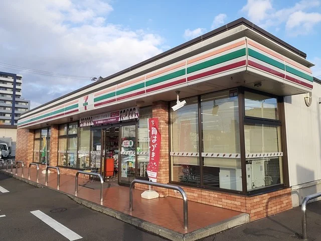 セブンイレブン仙台岩切店まで350m