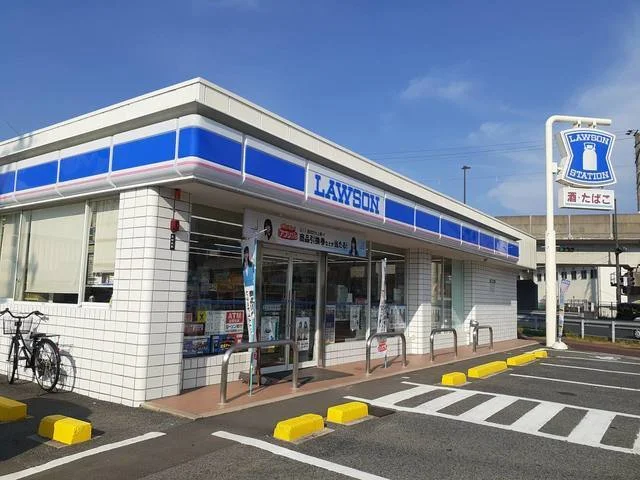 ローソン三原皆実店まで800m