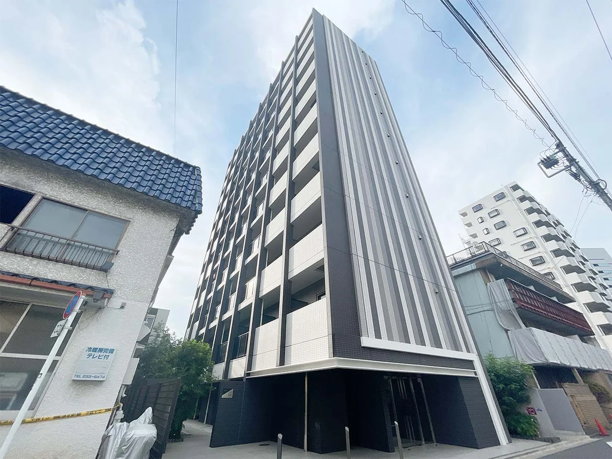 写真はイメージです。ラグなどの室内装飾はございません。