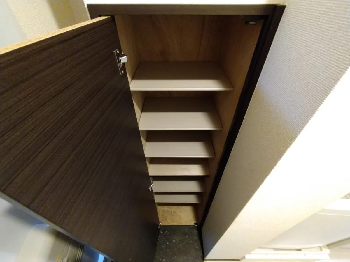 シューズボックス
