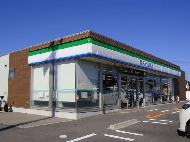 ファミリーマート守山小島町店まで205m