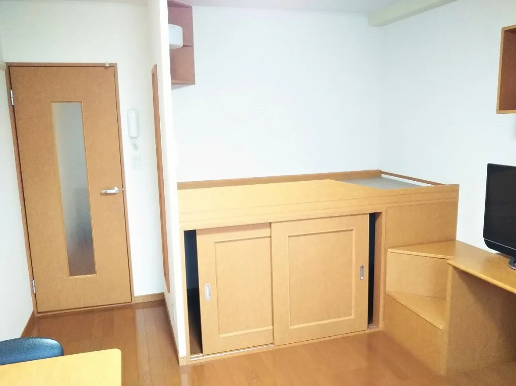 2階はカーペットです。同タイプの写真です。