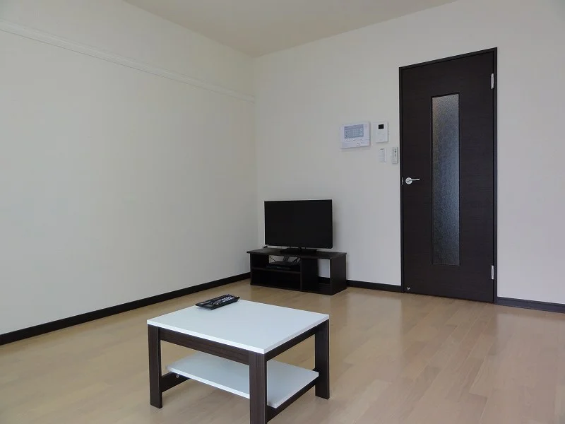 テレビ・テーブル付き