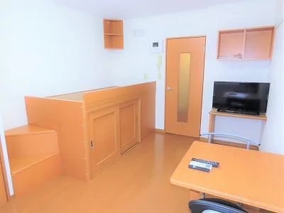 ハイベッドタイプのお部屋です