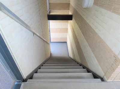 階段上からのアングルです