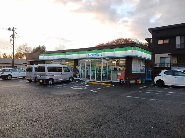 ファミリーマート秋田寺内神屋敷まで192m