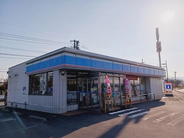 ローソン弘前樋の口店まで327m