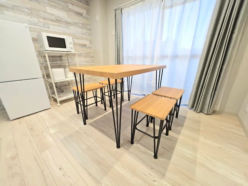 ダイニングテーブル