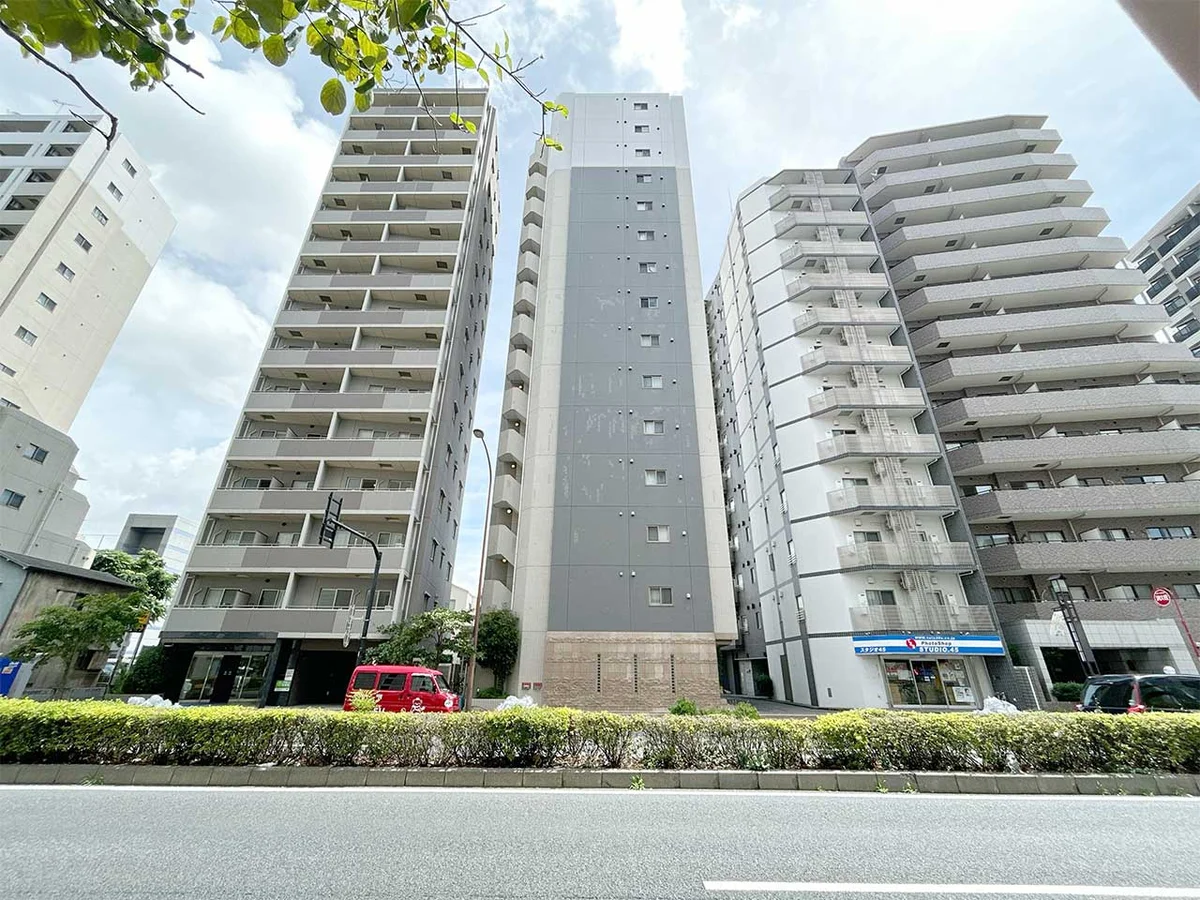 写真はイメージです。ラグなどの室内装飾はございません。