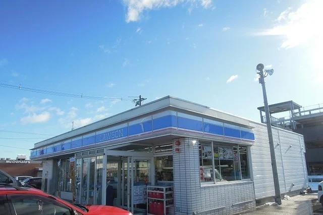 ローソン八戸西郵便局前店まで700m