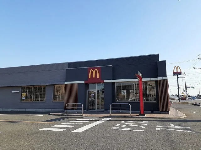マクドナルド247塩浜店まで650m