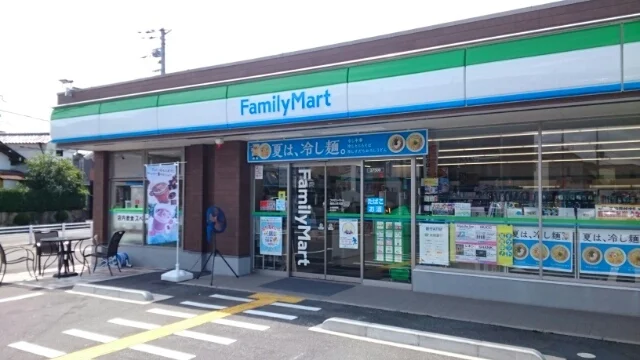 ファミリーマート福知山荒河店まで240m
