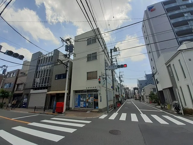 台東竜泉郵便局まで84m