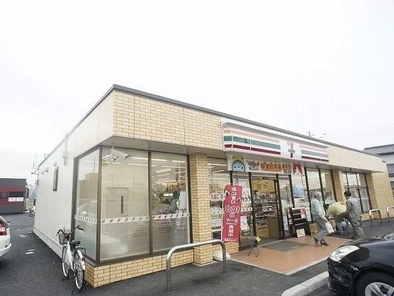 セブンイレブンまで400m