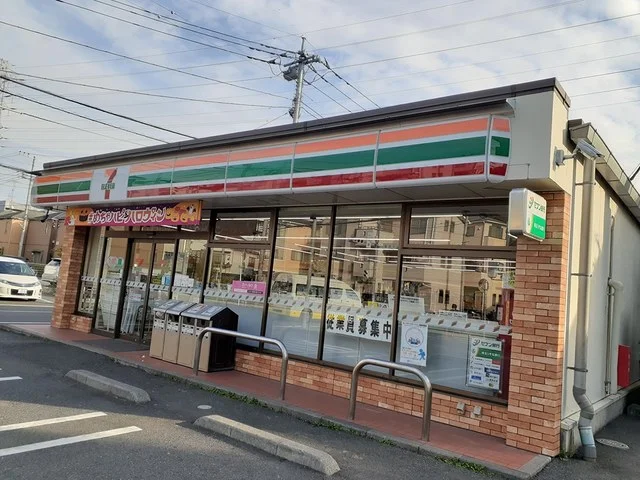 セブンイレブンまで502m