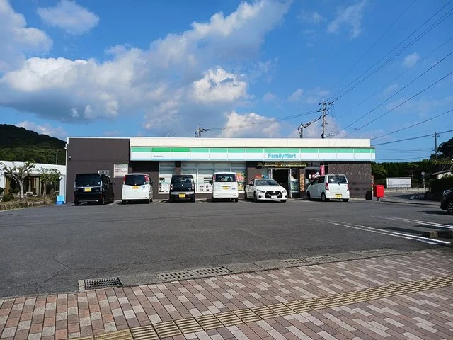 ファミリーマート諫早真崎町店まで1630m