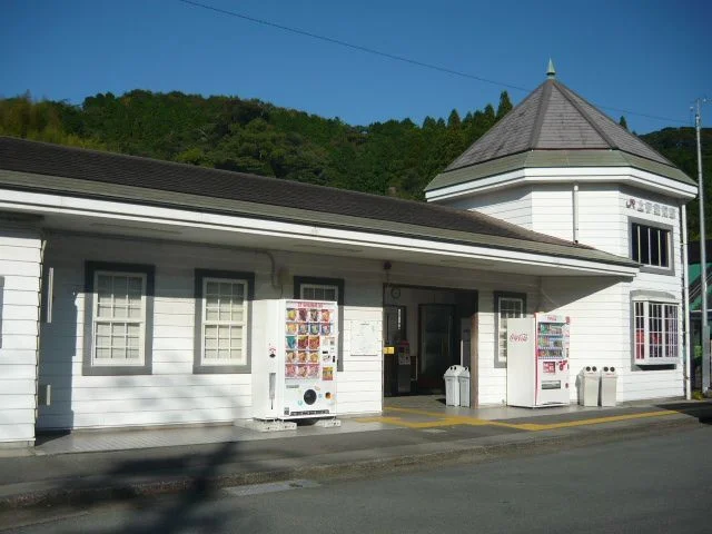 ＪＲ上伊集院駅まで2400m