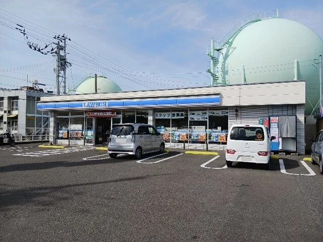 ローソン今治共栄町５丁目店まで600m