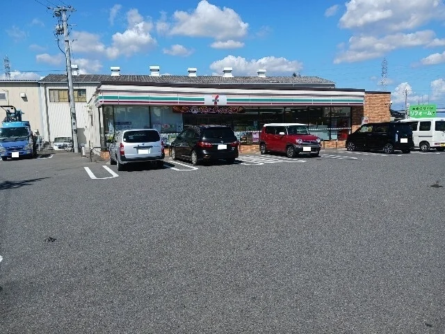 セブンイレブンまで1800m