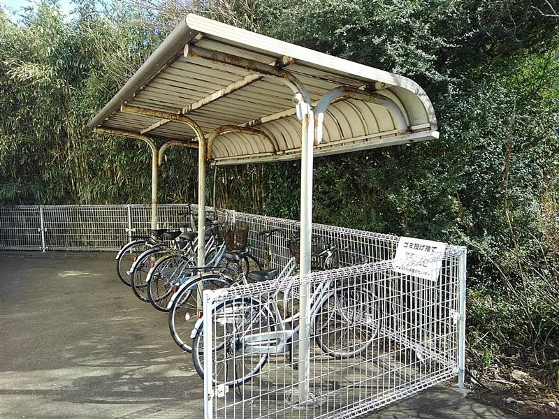 屋根付き駐輪場