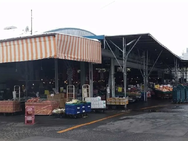 やおふくまで700m