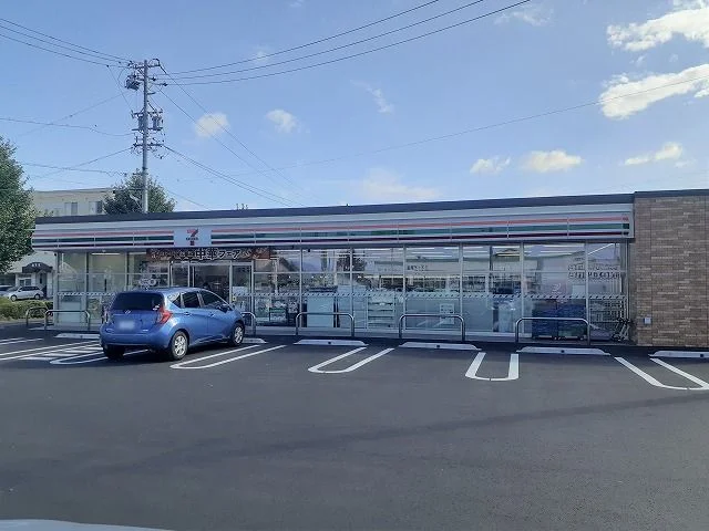 セブンイレブン　塩尻並木町店まで100m