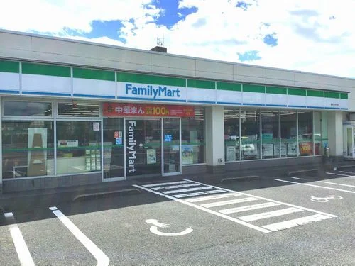 ファミリーマート福井みゆき店まで200m