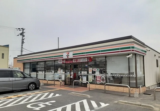 セブンイレブンまで450m