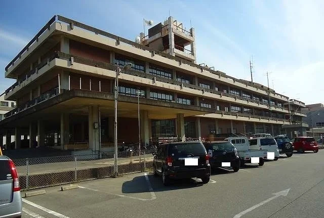 竹原市役所まで600m