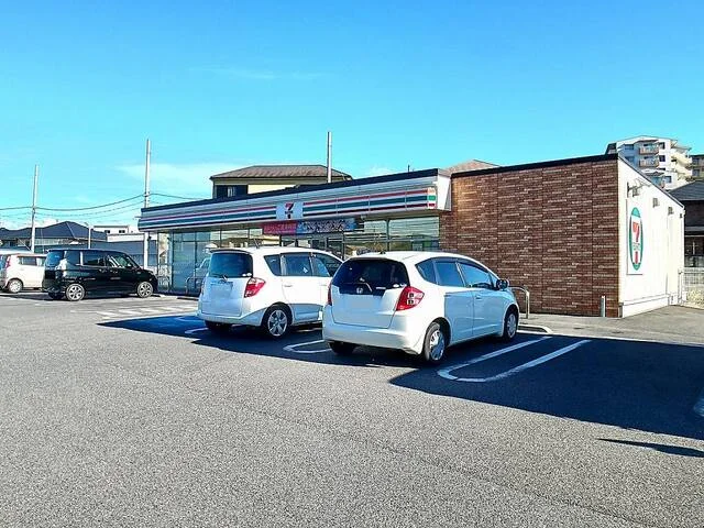 セブンイレブン岩出吉田店様まで650m