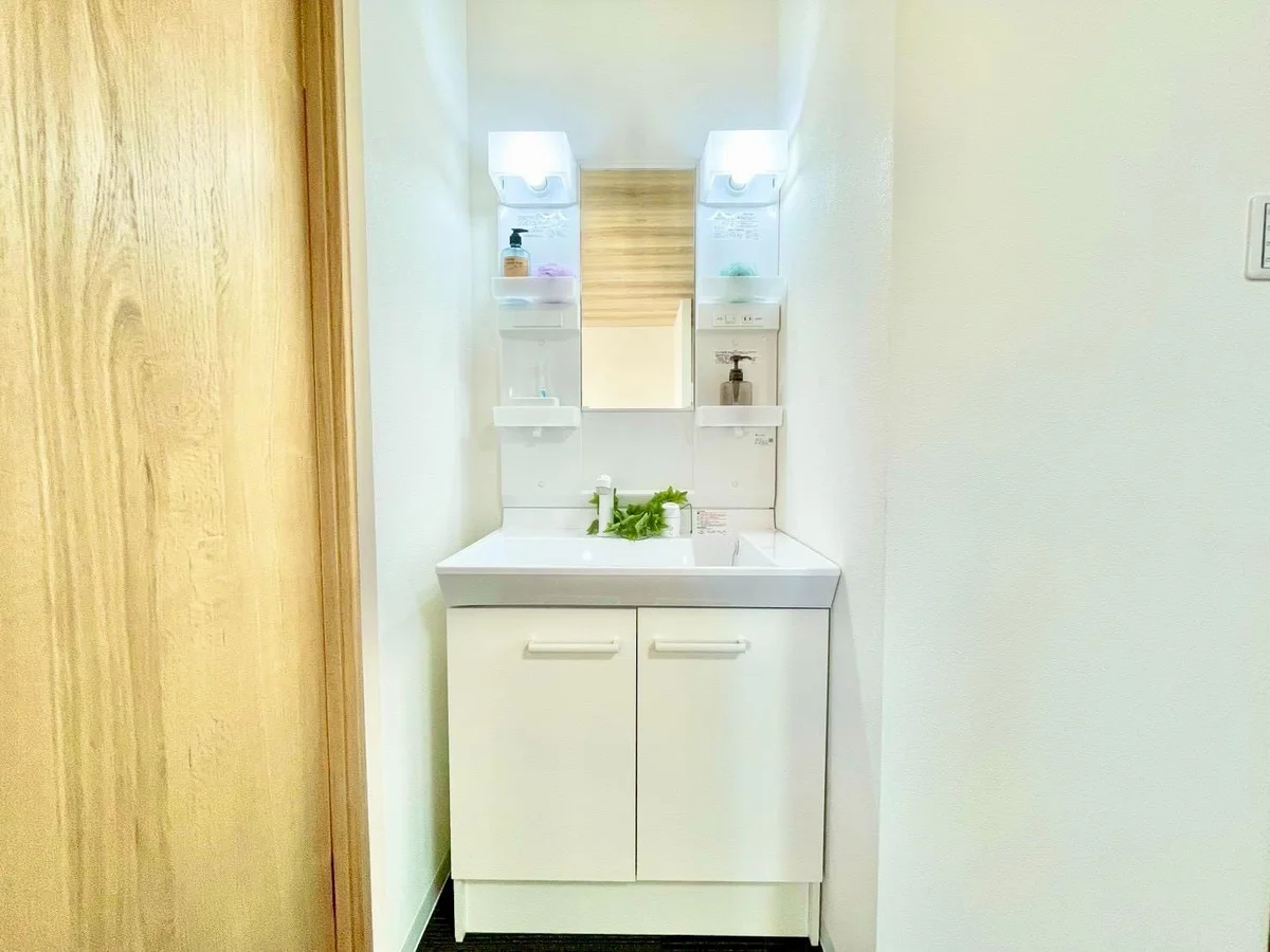 ※撮影用の観察植物・食器調理器具・雑貨類等はございません。※写真は現況優先