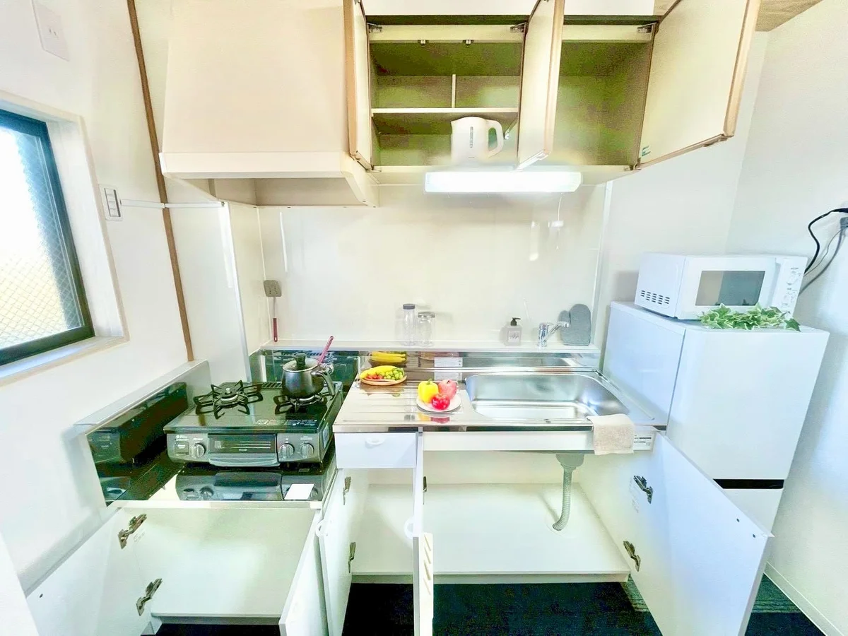 ※撮影用の観察植物・食器調理器具・雑貨類等はございません。※写真は現況優先