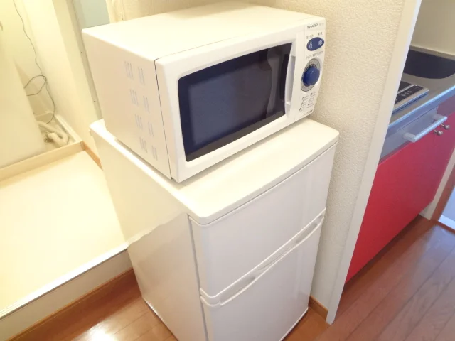 電子レンジ、冷蔵庫