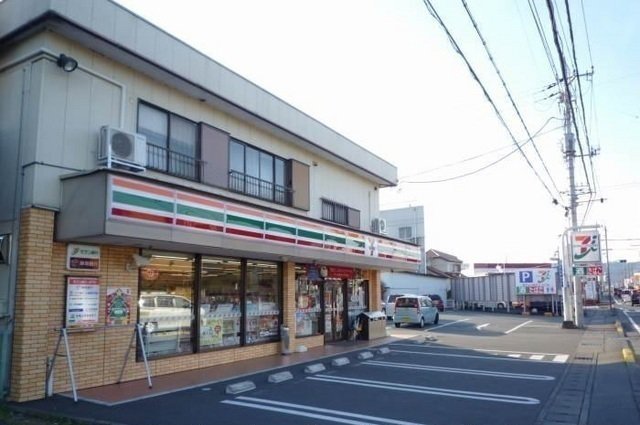 セブンイレブン大仁店まで500m