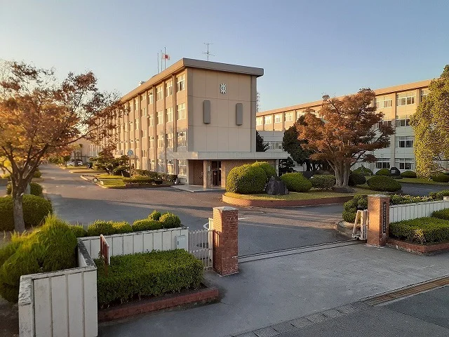 半田東高等学校まで400m