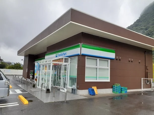 ファミリーマート東郷山陰店まで2100m