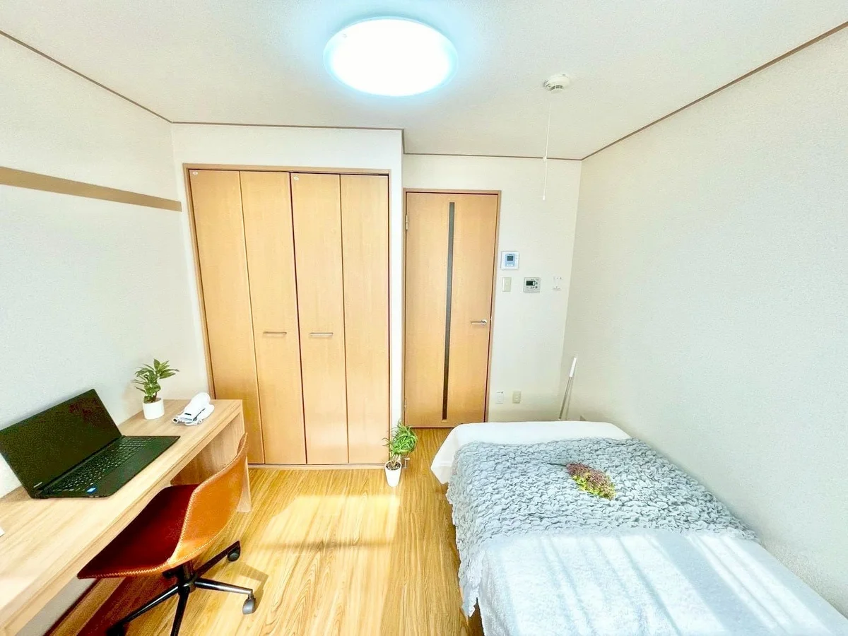 ※撮影用の観察植物・食器調理器具・雑貨類等はございません。※写真は現況優先