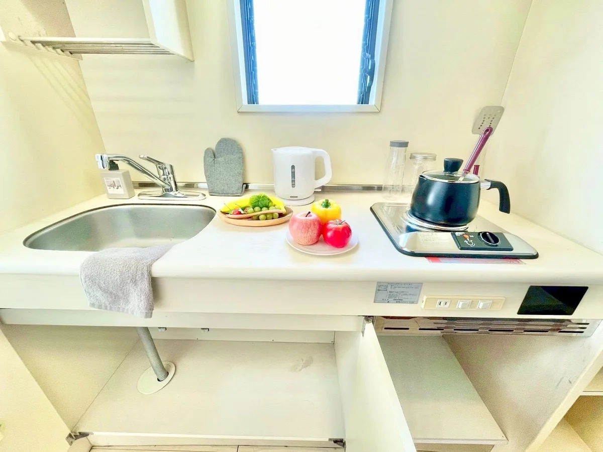 ※撮影用の観察植物・食器調理器具・雑貨類等はございません。※写真は現況優先